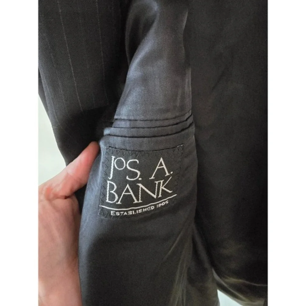 Jos.‎ A. Bank Men's Black Pinstripe Wool Two Button Blazer Business Career